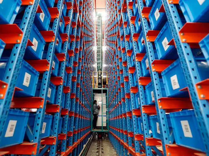 Automated-Warehouse-1